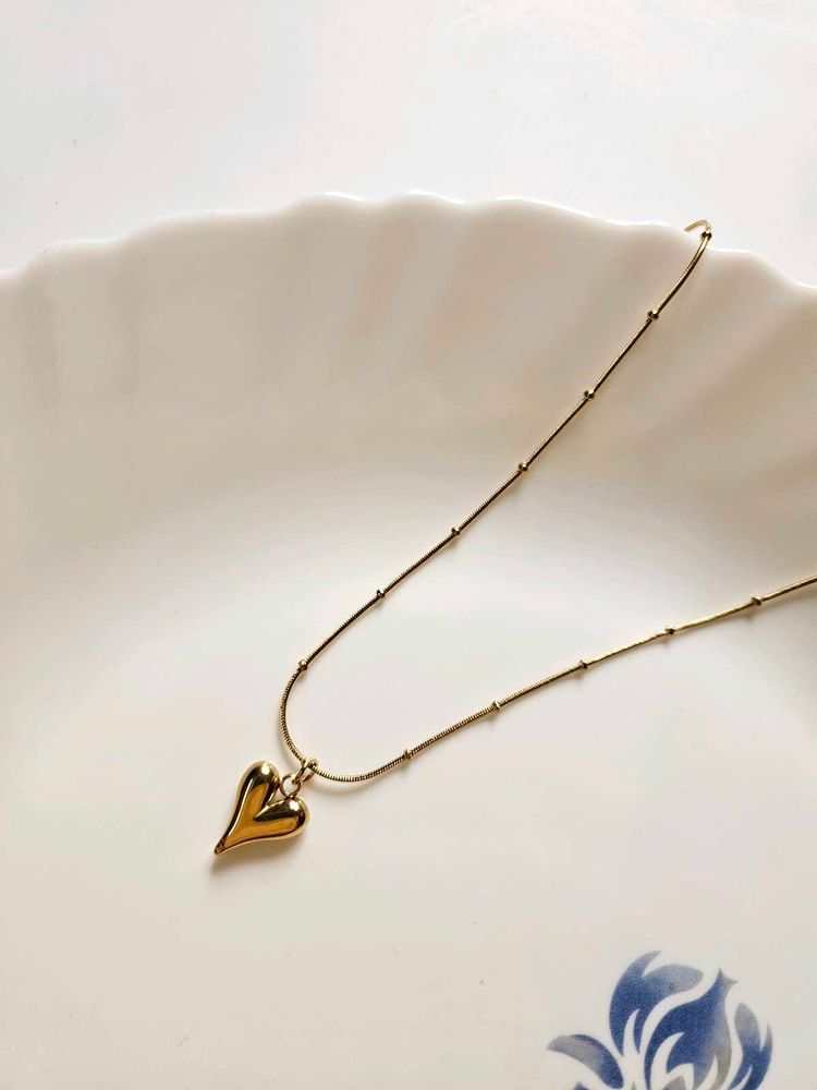 Trending Gold Heart Necklace Anti Tarnish