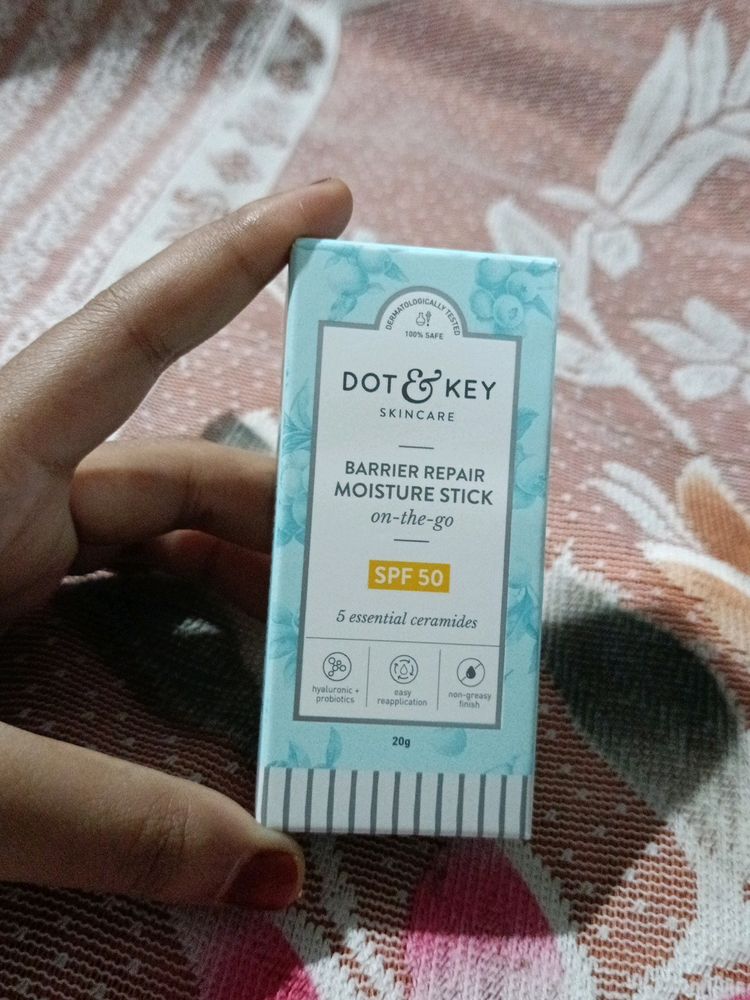 Dot&Key Barrier Repair Moisturizer Stick