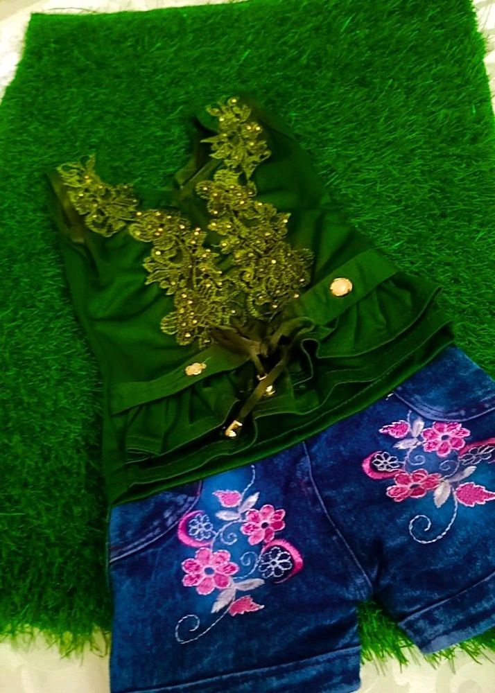 Cute Top And Hotpant Set