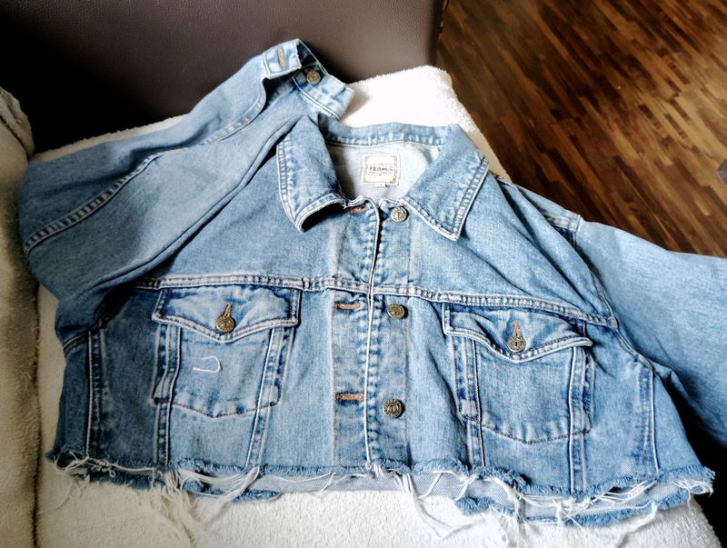 Crop Oversized Denim Jacket!