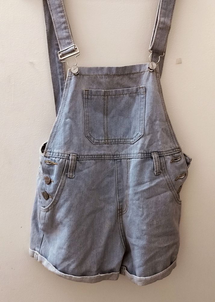 A Short Denim Dungri