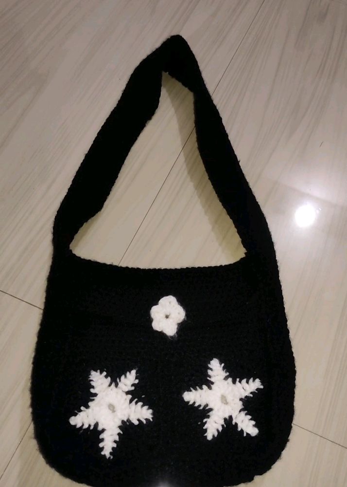 Crochet Messenger Bag✯