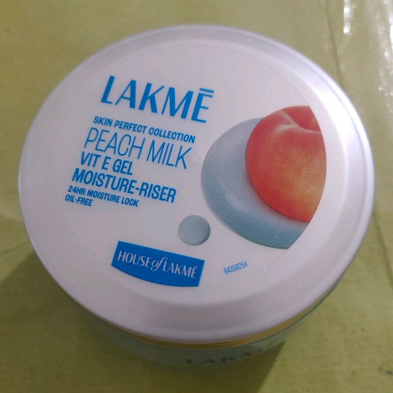 Lakme Peach Milk Vit E Gel