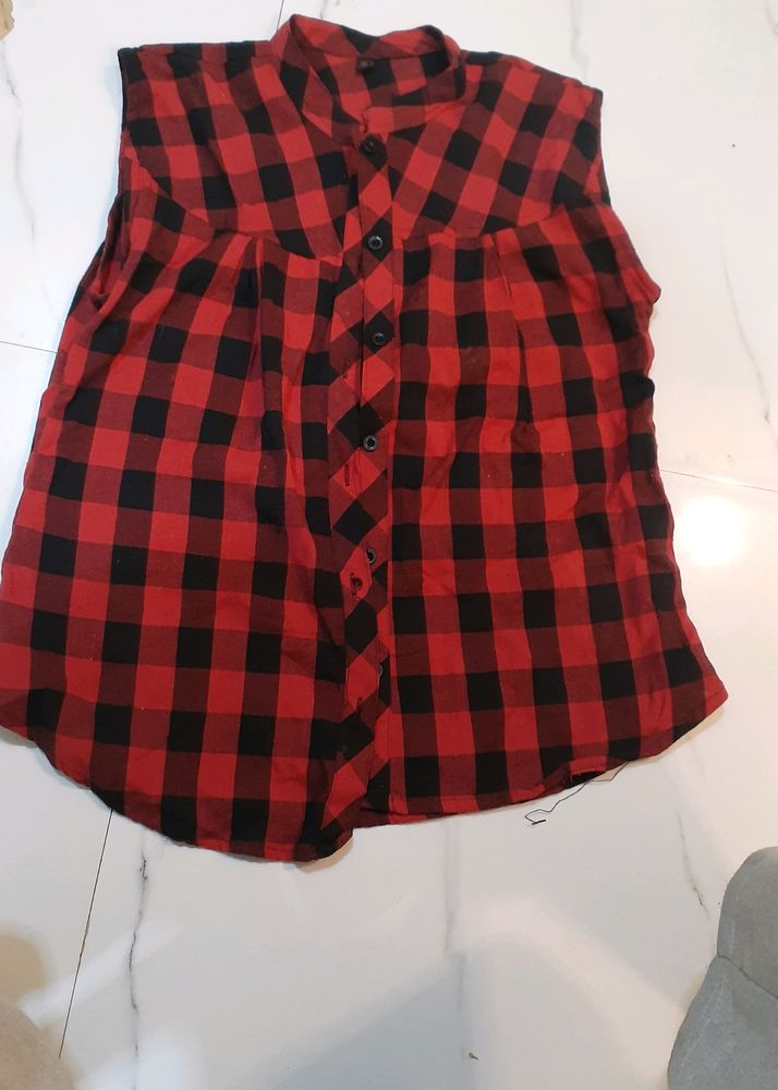 Womens Red Black Top