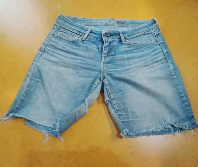 Levis denim frayed shorts