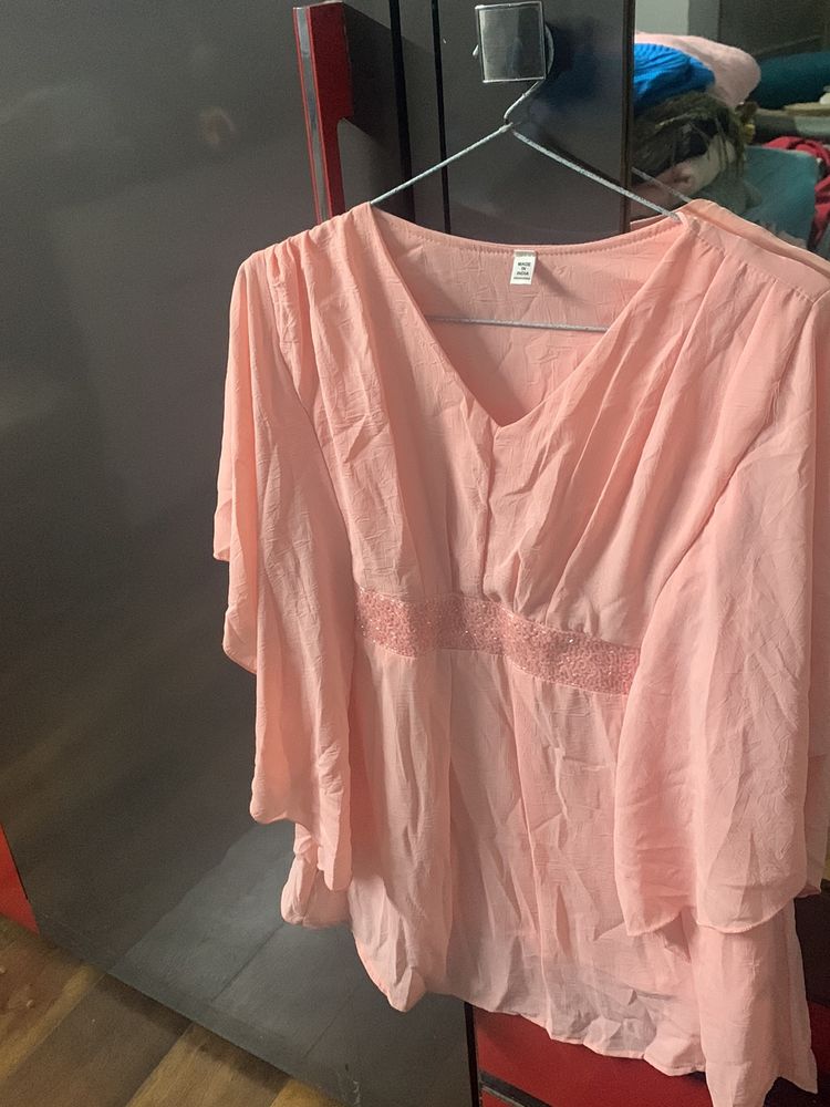 Beautiful Peach Top