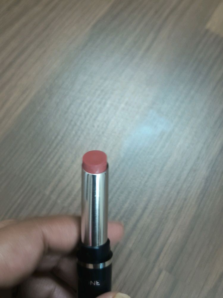 The One Colours Unlimited Matt Lipstick