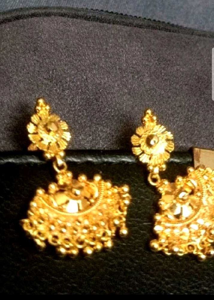 Gold Plated Earing For Donation