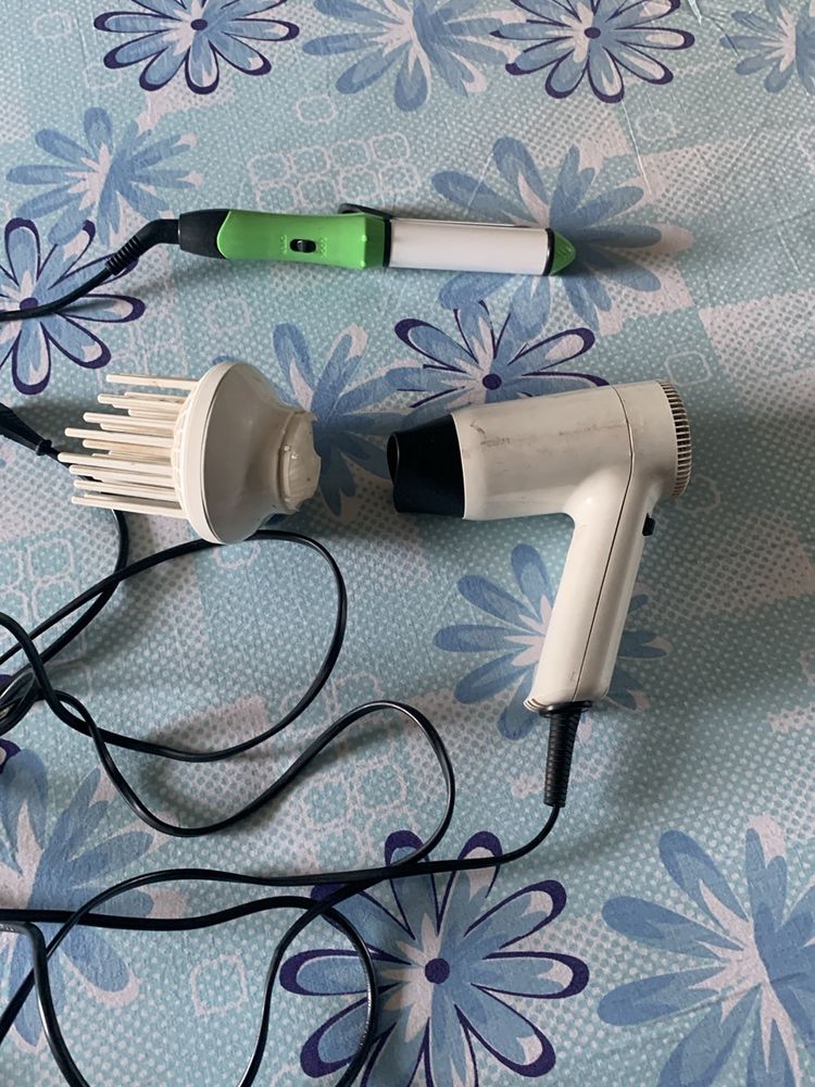 Braun Hair Dryer With Attachment And Hai Curler