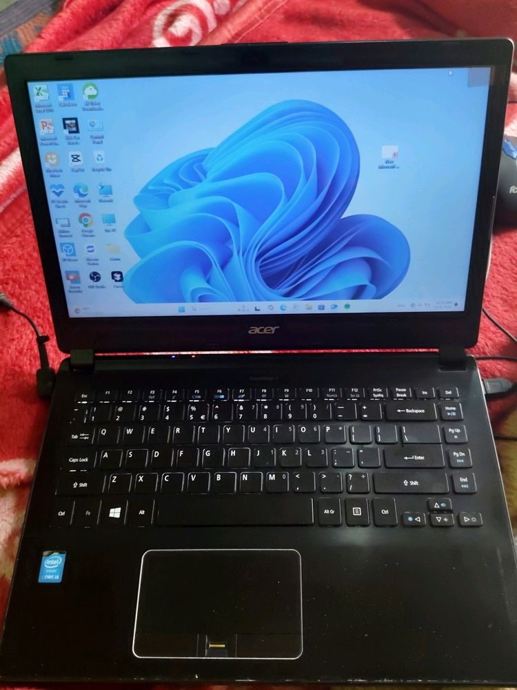 Acer Travelmate 12gb Ram 500 HDD