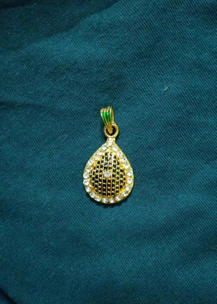 Almond Design Green Shaded Pendant 💛💛