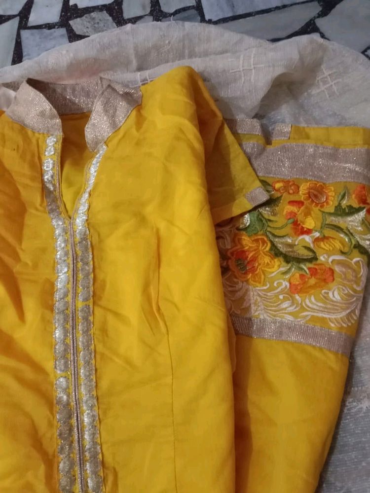 Beautiful Chanderi Silk Kurta Plazo Set With Dupat