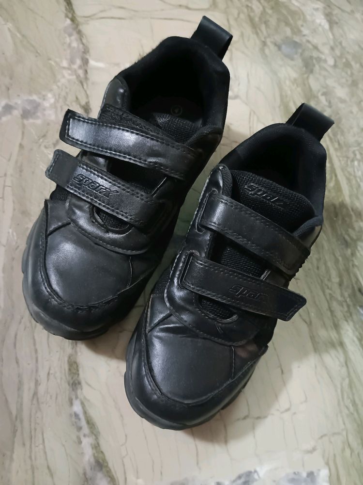 UNISEX SCHOOL SHOES