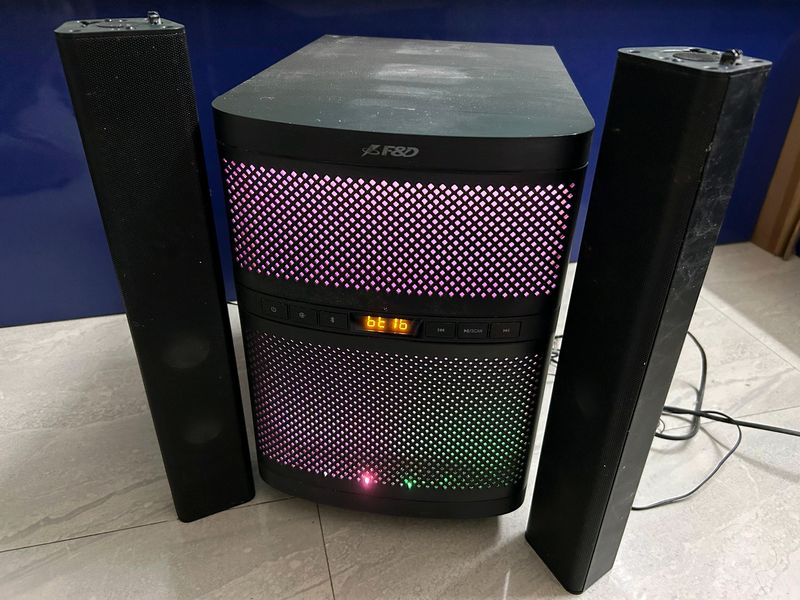 F&D T200 Bluetooth Speaker