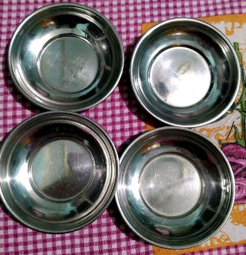 Combo Of 4 Halwa Plates (Small Steel Bowl/Plates)