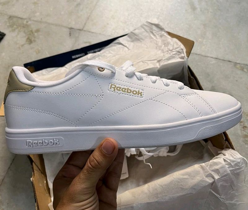 REEBOK CLASSIC WHITE LEATHER SNEAKERS UK 8