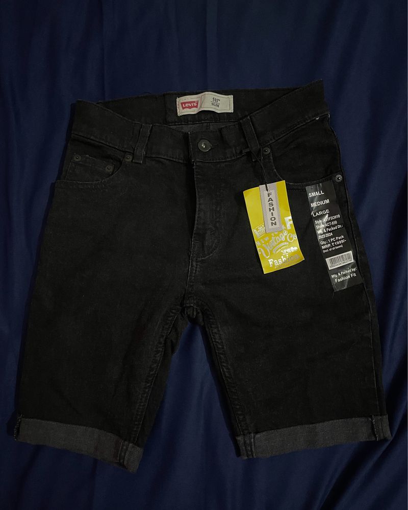 Unisex Levi’s Short Waist Size 28