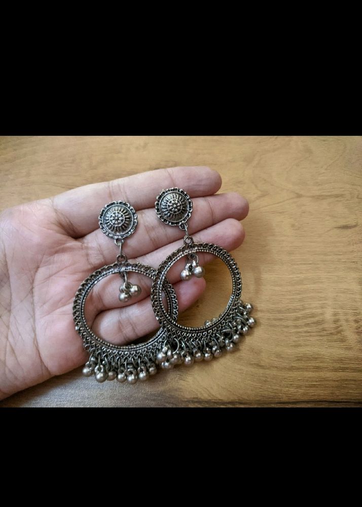 Earings