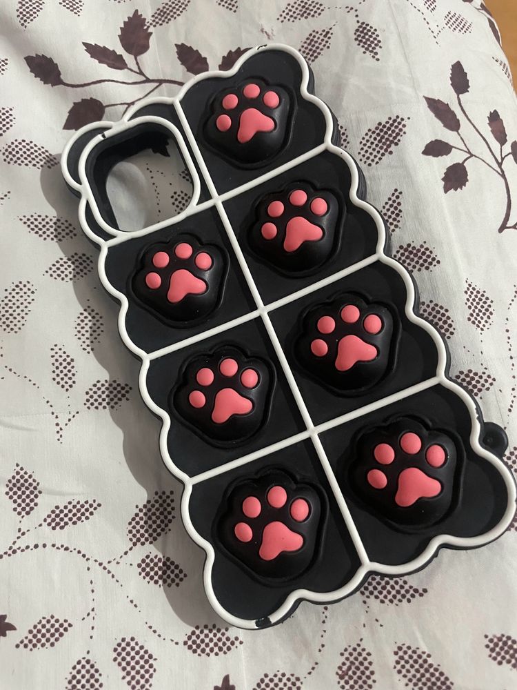 I Phone 11 PAW Case