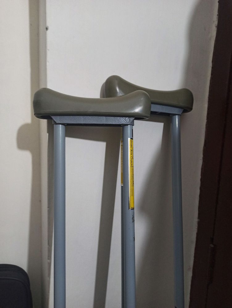 Crutches (Baisakhi) Adjustable Height, New Pair