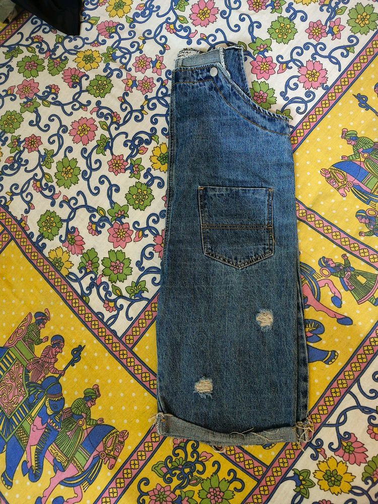 JEANS DUNGREE IN PRESTINE CONDITION