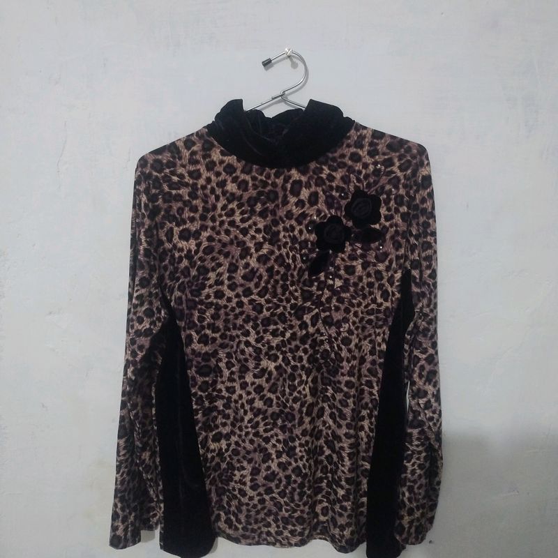 Cute Leopard Print High Neck Top