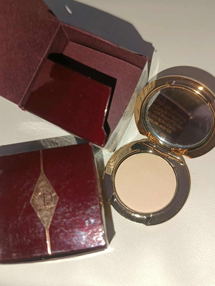 Charlotte Tilbury Compact