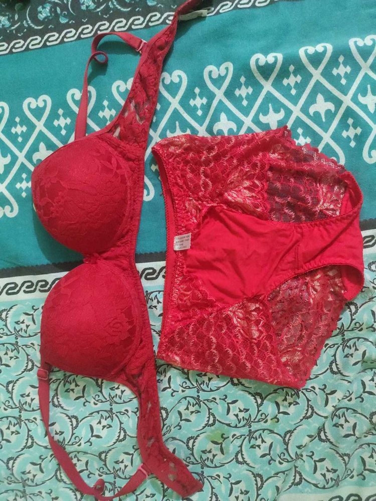 Red Combo Bra 34 B Panty Free Size