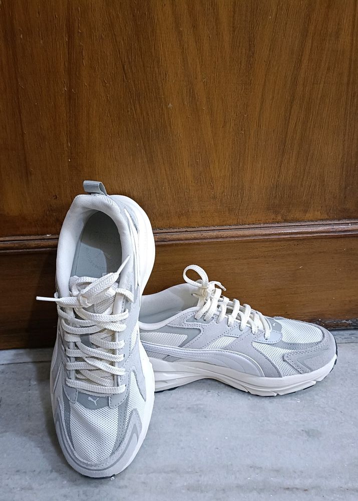 Puma White-Grey Sneakers