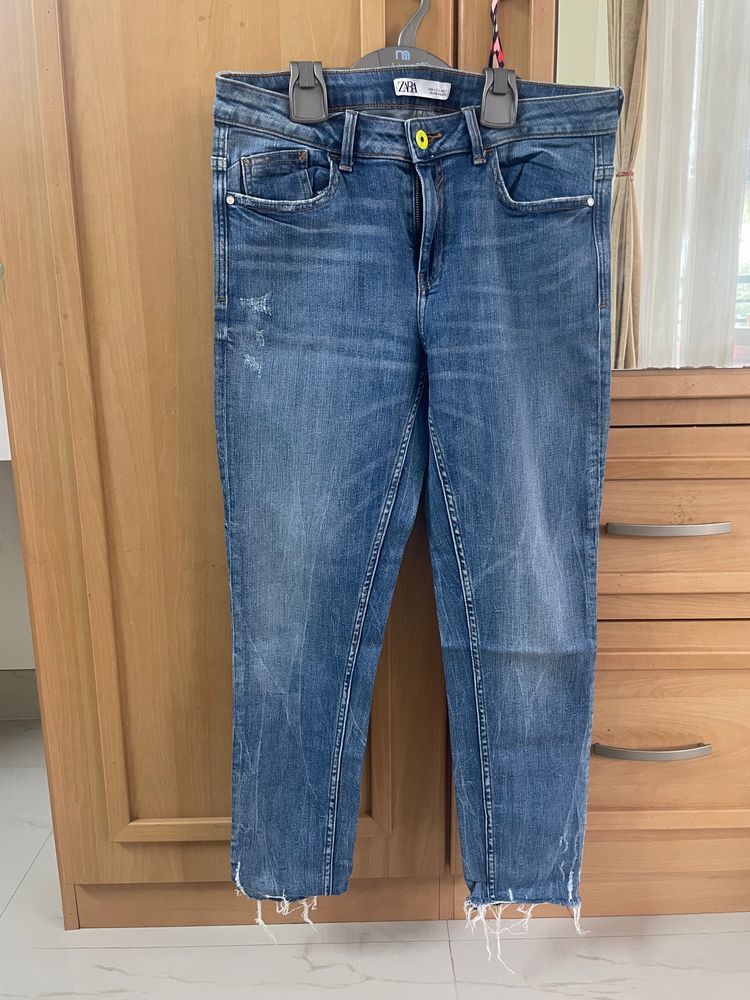 As Good A New Zara Jeans Size US10