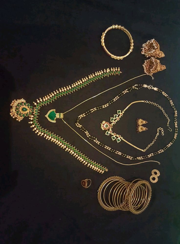 Traditional Jewellery Set