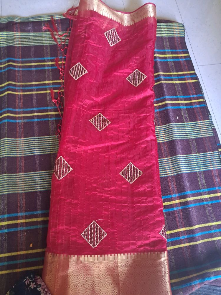 Organza Saree,Completely New,Red Color