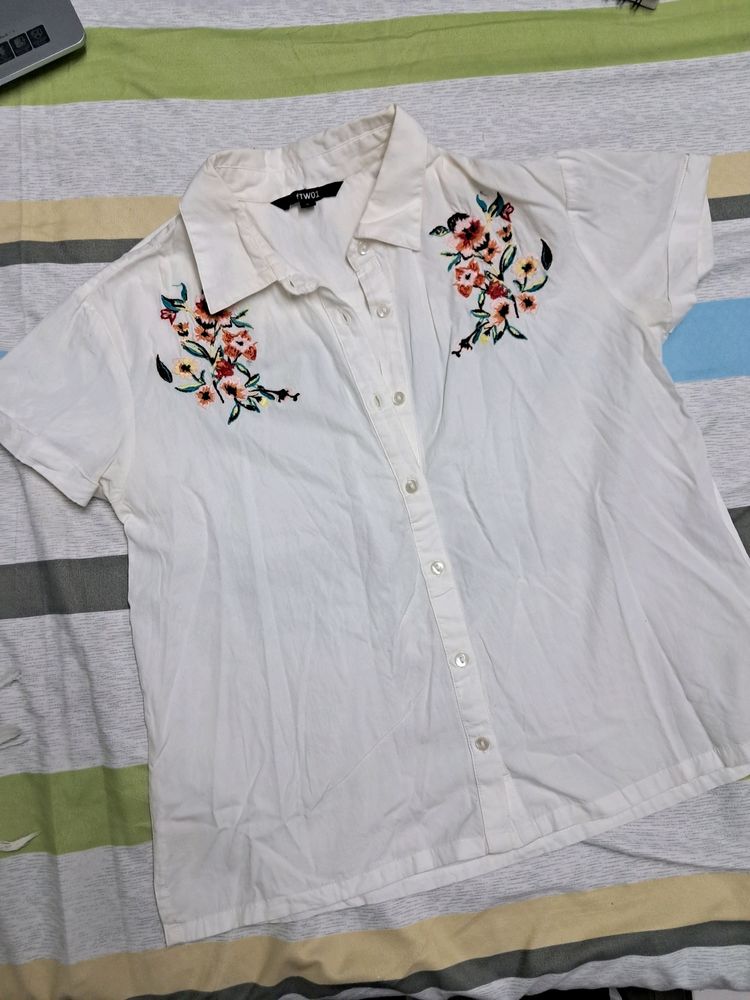 Whit Embroidered Shirt