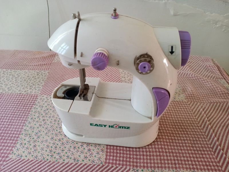 Mini Electric Sewing Machine