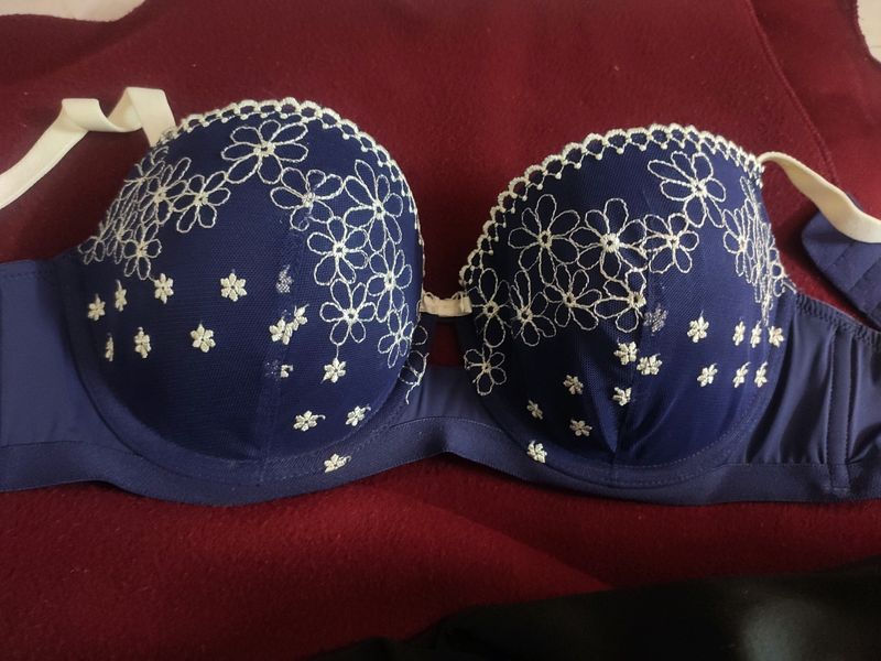 NEW Branded Push-up Bra Wired