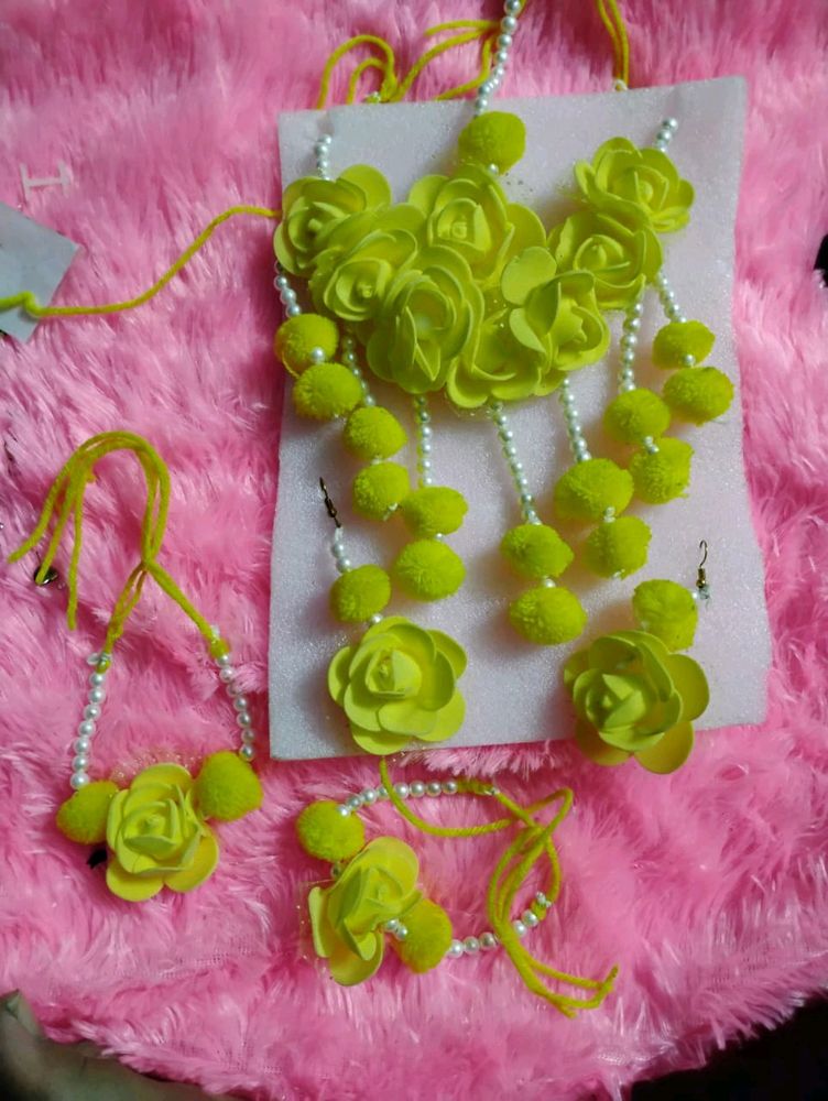 Haldi Jewellary Set