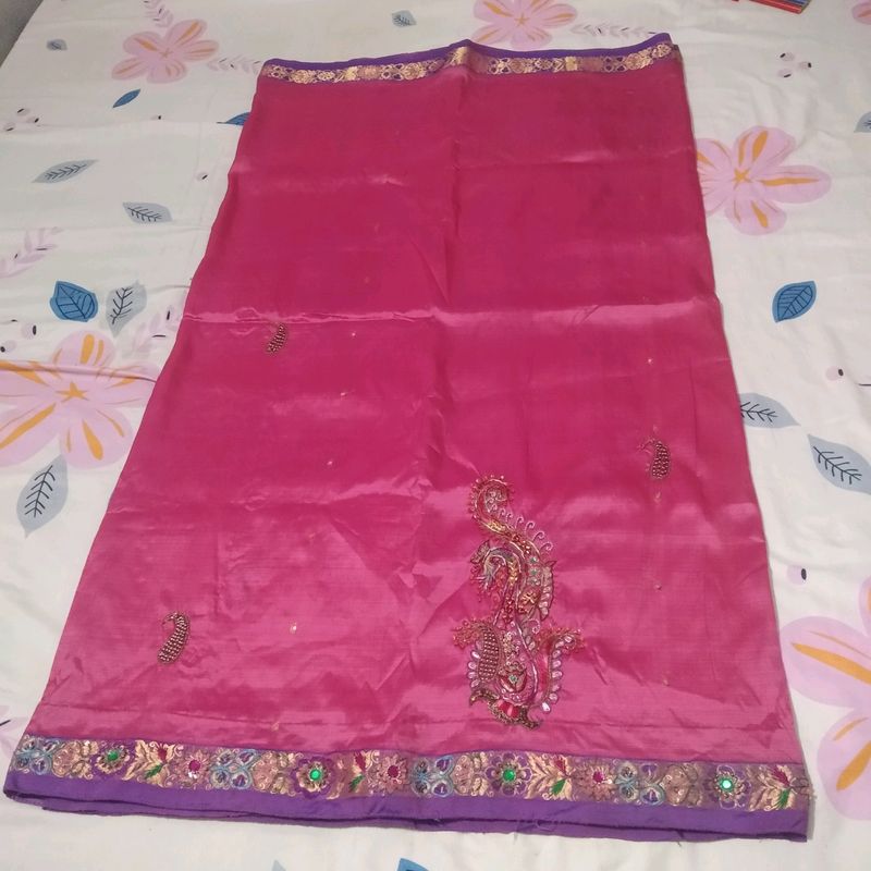 Women Silk Blend Saree