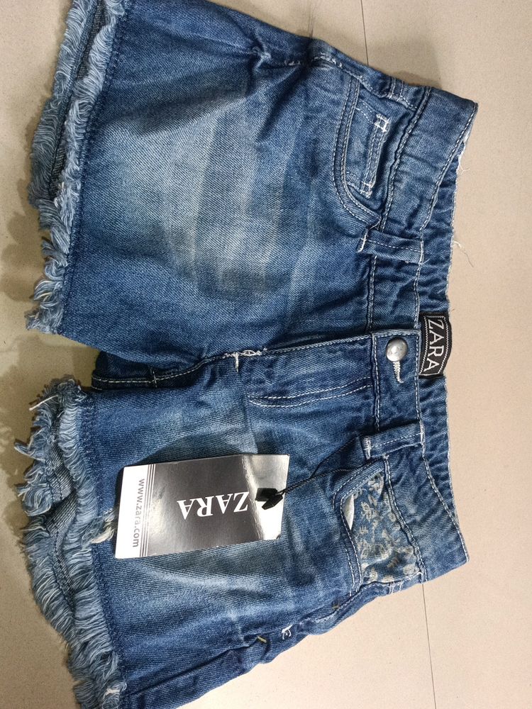 New Unused Zara Short