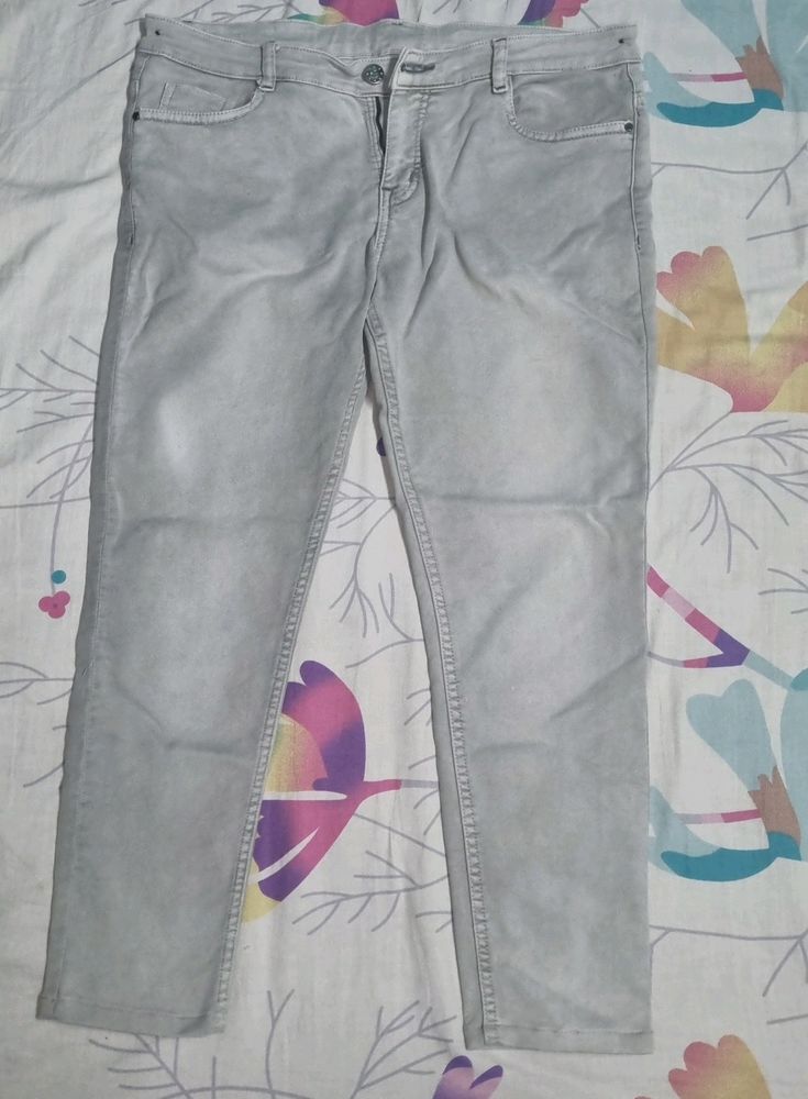 Grey Women's Skinny Jeans