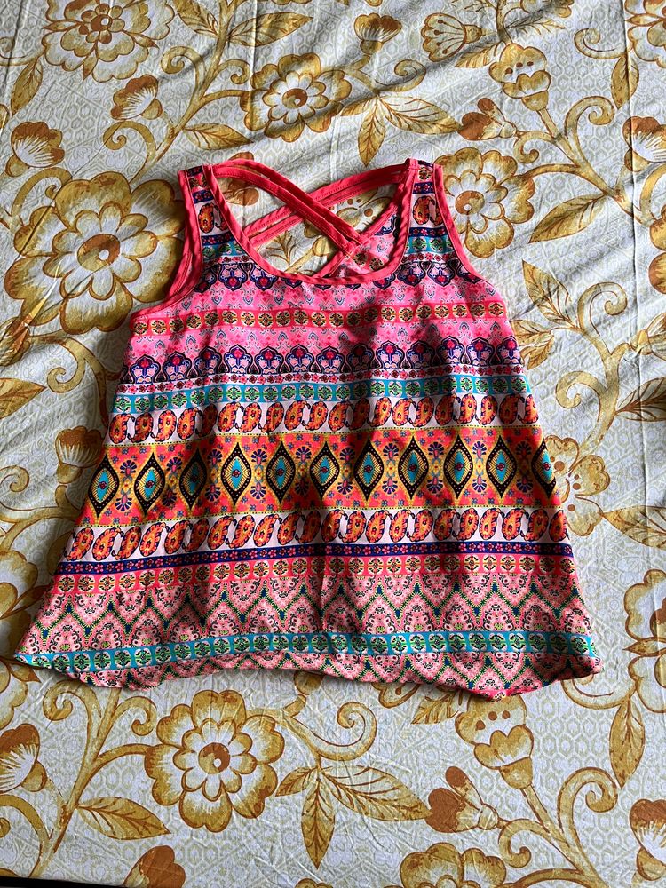 Top for girls, like new (10-12 yrs)