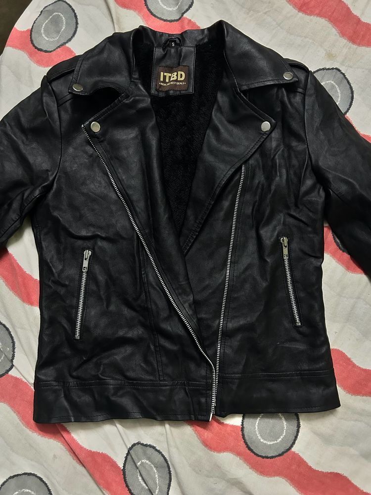 Leather Jacket For Women’s