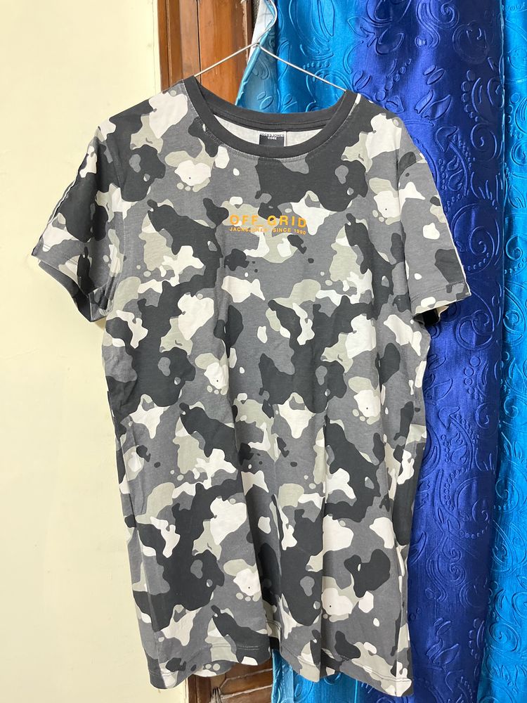 J&J Off Grid Camo Tshirt