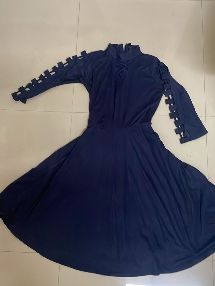 This beautiful navy blue dress