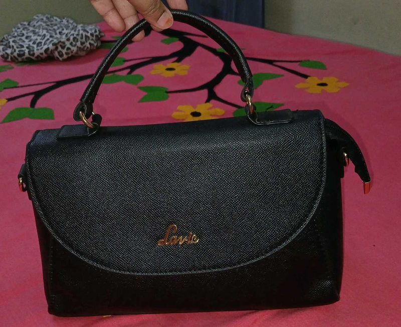 New Lavie Handbag Unused..