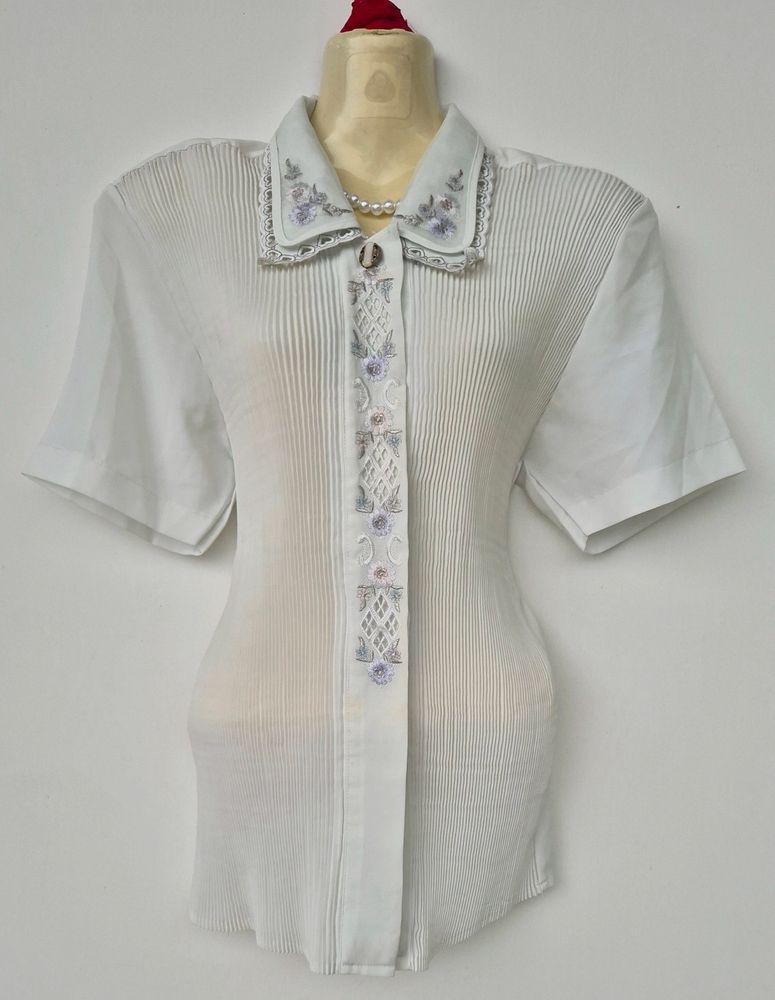 Vintage Floral Embroidered Shirt