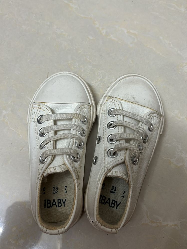 Baby Boy White Shoes 👞