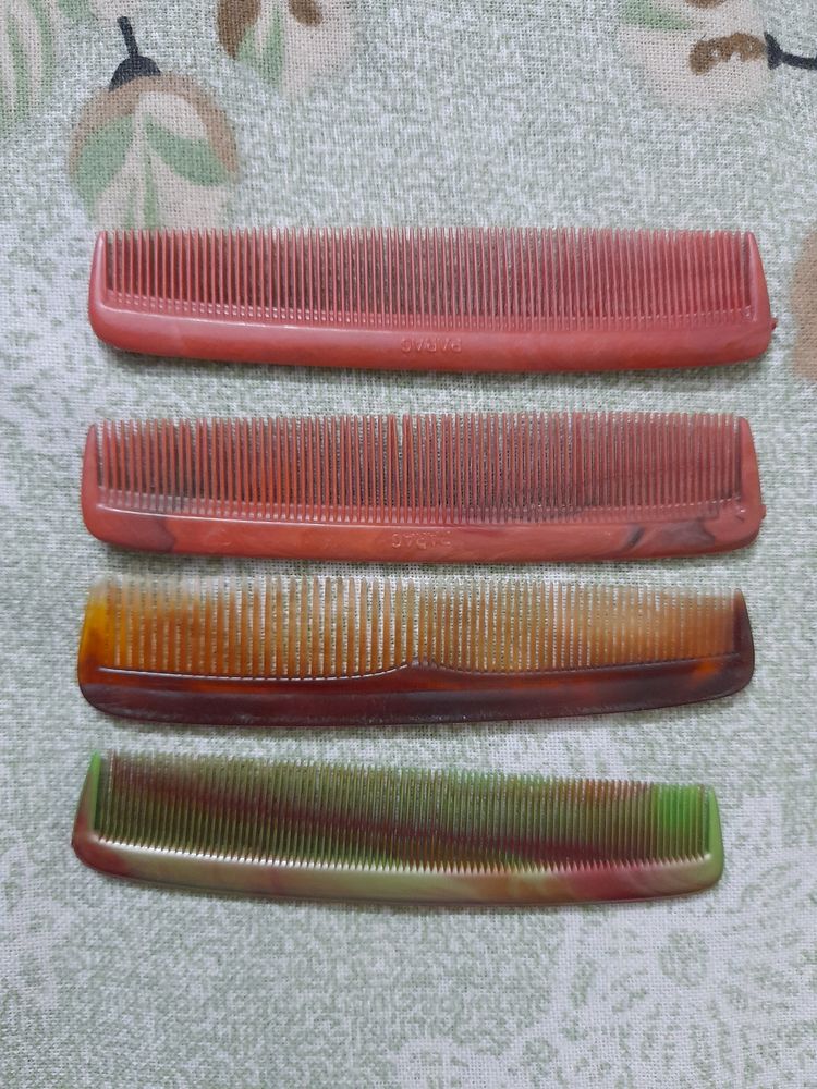 UNUSED Small Comb