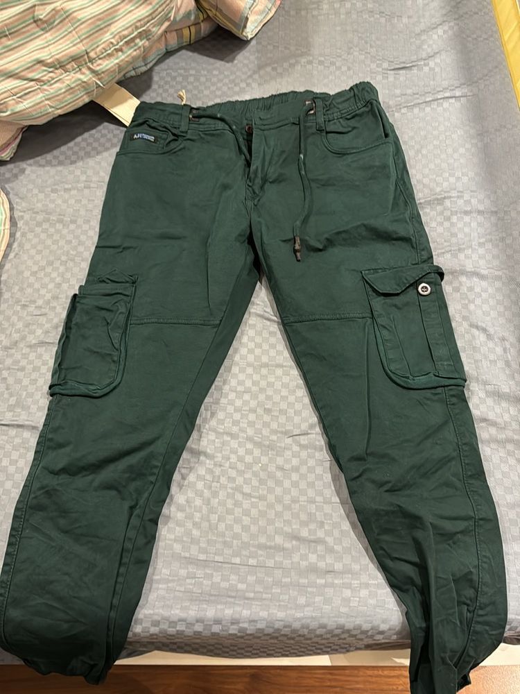 Dark Green Cargo Pant