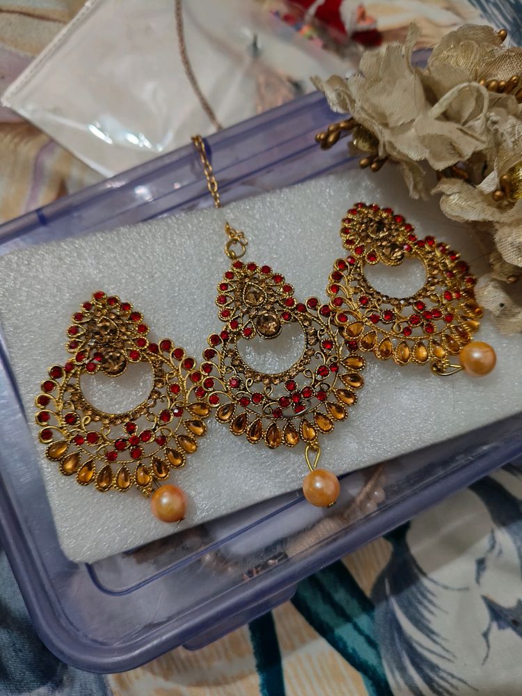 New Price *Beautiful Earings And Tikka*