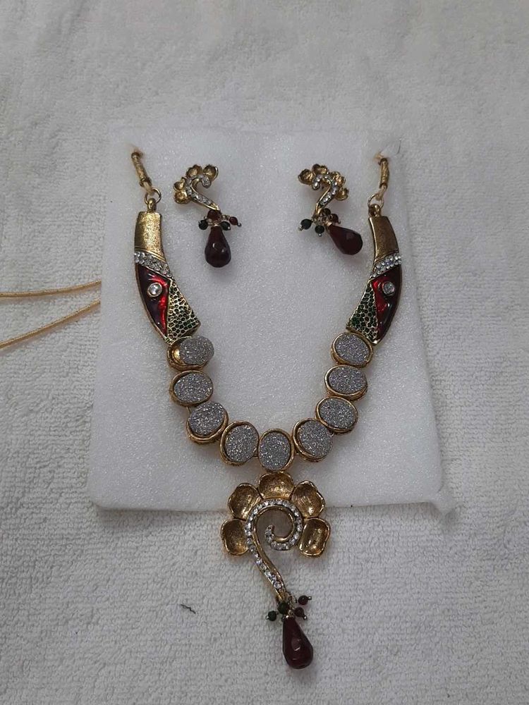 Necklace Set